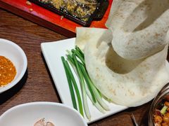 -三个大叔烤羊肉串·歌手驻唱·碳烤鲜肉(西三旗店)