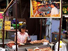 -六合夜市