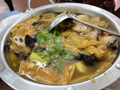 泡菜什锦锅-莲华素食府