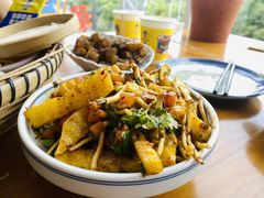 -包整·丝娃娃(一览甲秀楼风景店)