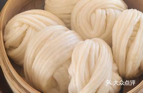 Soft Silver Noodle Roll