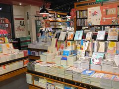 -西西弗书店&矢量咖啡(壹方购物中心店)