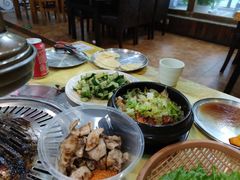 -牛信亭韩国料理·炭火烤肉(紫藤路店)