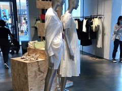 -URBAN REVIVO(深圳华润万象天地店)