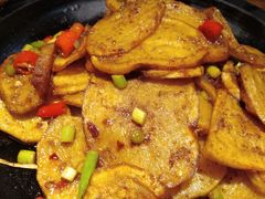 -九锅一堂酸菜鱼(万达广场店)