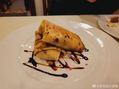 香蕉巧克力煎饼-老井俄式餐厅