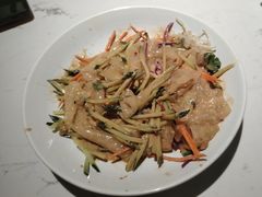 -关东小磨东北菜(漕河泾印象城店)