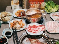 -金滏山烤肉·海鲜·火锅自助餐厅(襄阳万达店)