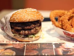 -The Habit Burger Grill 哈比特汉堡(复兴soho店)