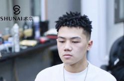 -明洞造型精品烫染