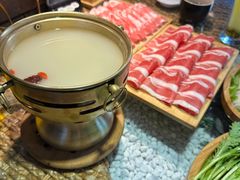-慢丽江·云南野生菌土鸡锅(西山店)