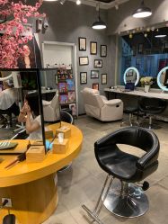 -时尚殿堂明星门店
