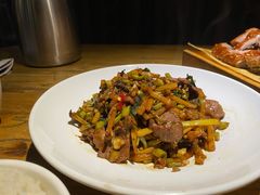 酸笋紫苏炒牛腱-桂小厨广西菜(万象城店)