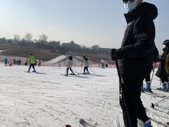 -华彬猛犸滑雪场