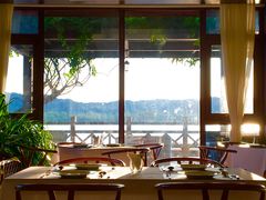 靠窗位-望海·帆船主题咖啡厅•品茗下午茶(石湖景区店)