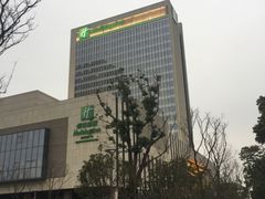 -苏州汇融广场假日酒店
