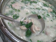 -标记美食新鲜猪杂(兴南大道店)