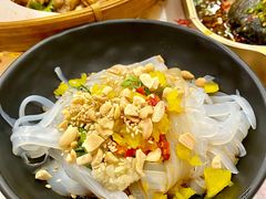刮凉粉-东排食堂长沙小吃大排档(五一广场店)