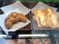 -星巴克(港汇1号办公楼店)