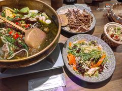 -毛肚向右·川渝毛肚王(经开永旺店)