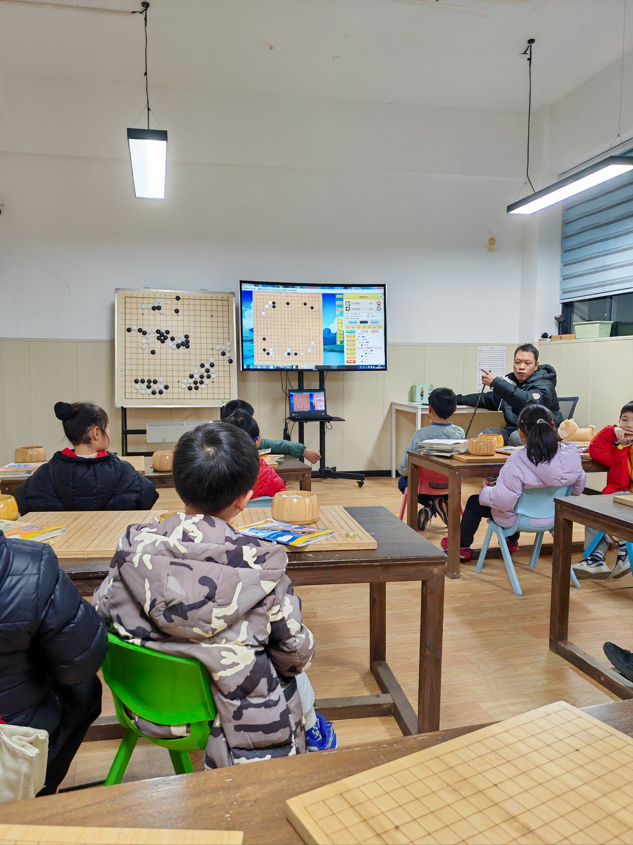 围棋教学现状与趋势：黑白之间的智慧探索