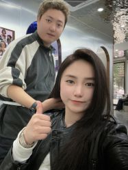 -Tloml salon