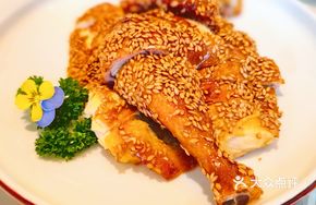 Famous Suspended Roasted Sesame Chicken