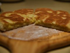 黄米烙-小船渔村•大连菜•大连焖鱼(黄河路店)
