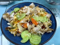 -崴海渔村(虹梅路店)