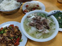 -荣生萝卜汤饭店