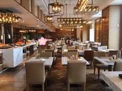 自助取餐区-都会尚膳·海鲜自助餐厅(重庆万豪酒店)