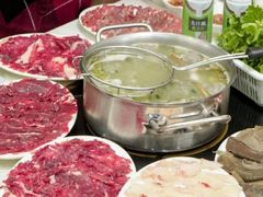 -黑山牛肉汤火锅(花城汇店)