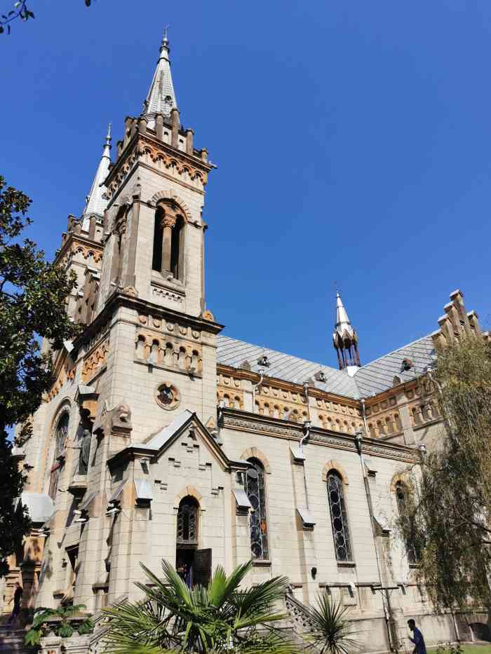 巴统圣母主教座堂
