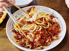 -歹歹的加个面过油肉拌面