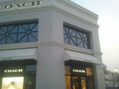 -COACH蔻驰(百联奥特莱斯广场店)