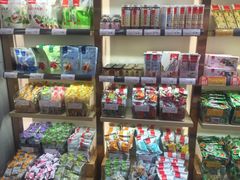 零售区-良品铺子(白云新世界店)
