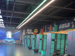 -极限PLAY运动娱乐新世界·团建派对潮玩休闲馆·室内蹦极高空游乐园