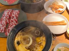 -呷哺呷哺(融创茂店)