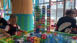 -纽西卡汽车小镇(大悦城店)