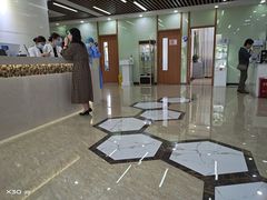 -茂菊口腔连锁(浦东南路店)