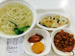 -浦东图书馆读者餐厅