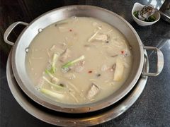-老来福·非遗酸汤兔(凯旋路店)