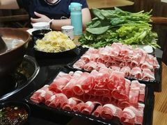 -果松木炭酸菜铜火锅·外婆参鸡汤