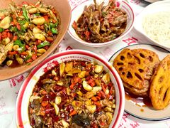 -堂瓦里·33年传统赣菜(第一街区店)