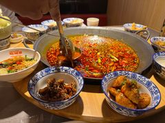-吃城都·鱼蛙火锅(西玉龙街店)