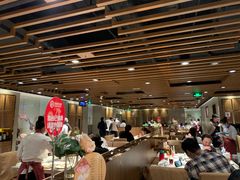 大堂-海底捞火锅鲜切牛肉主题店(长寿路店)