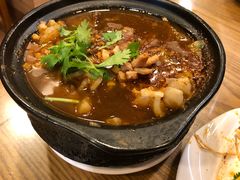 三鞭一花-三鞭一花·独一处·元英砂锅(海光寺店)