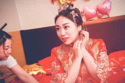 -LOVINA洛维娜婚纱礼服
