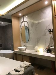 -香港倾城国际·美容美体中心