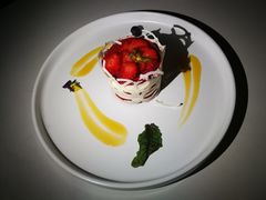 红丝绒蛋糕-Bracket Coffee(工体店)